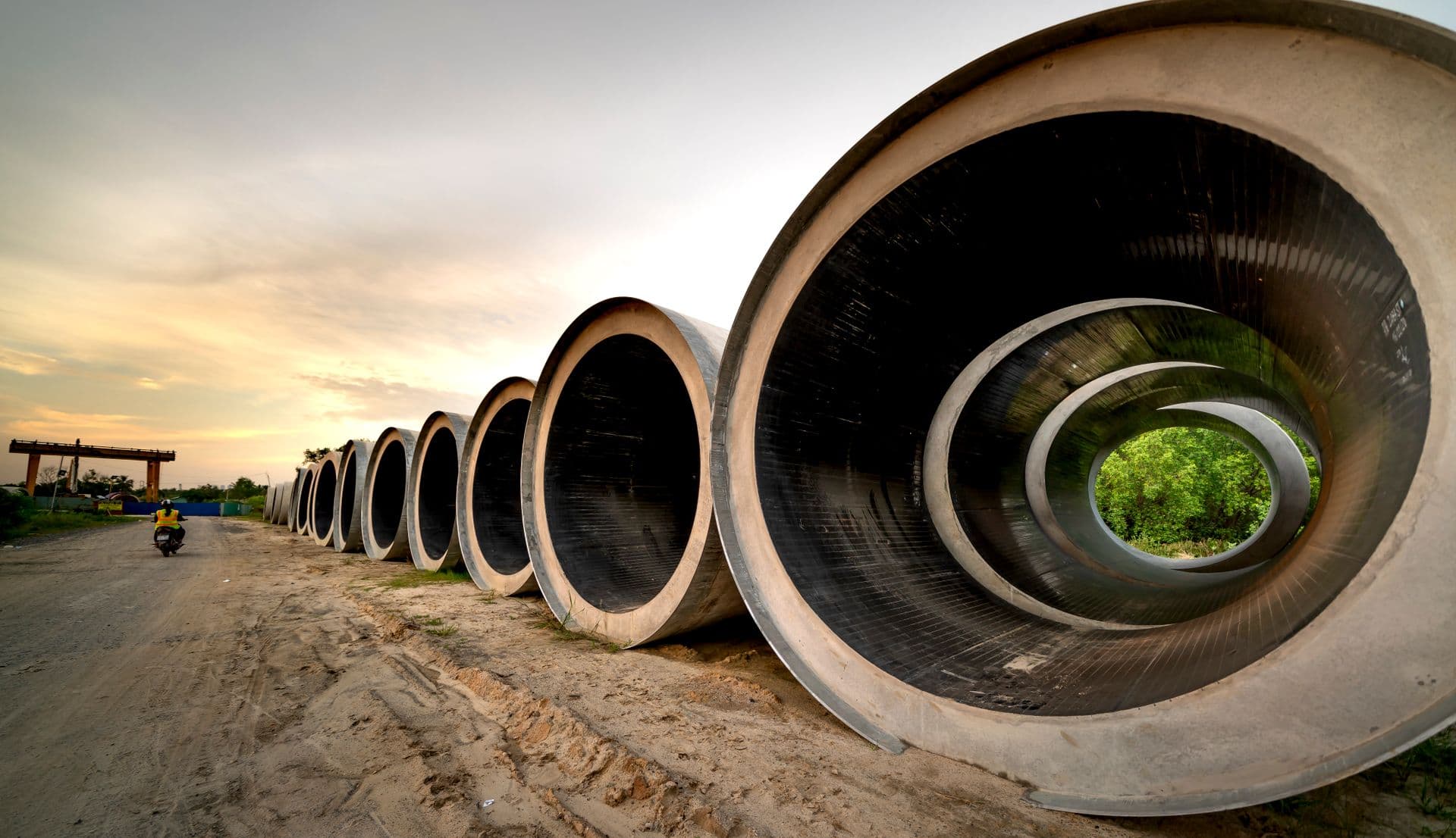 Jacking pipes lined up ready for a microtunnelling drive